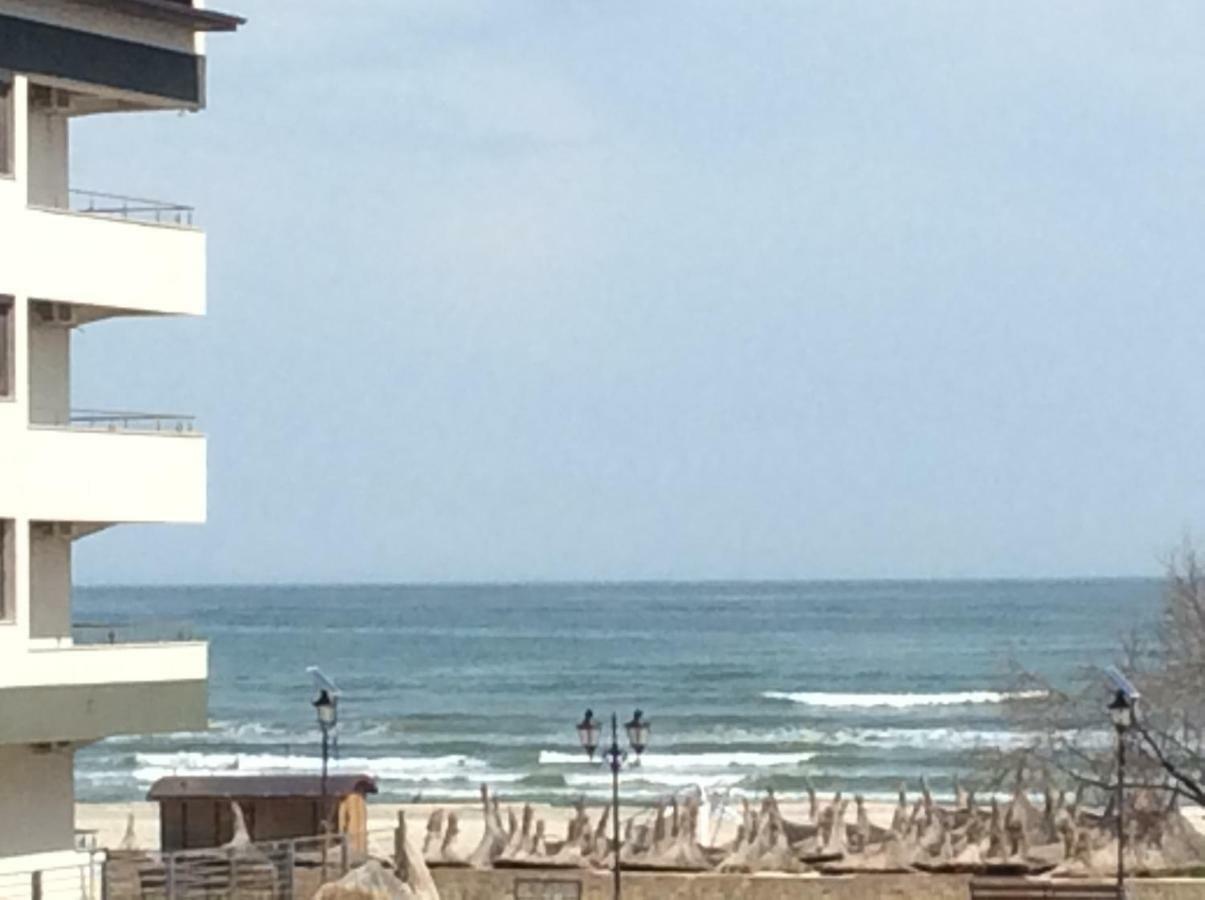 Bluewaves Apartment Mamaia Nord Năvodari Exterior foto